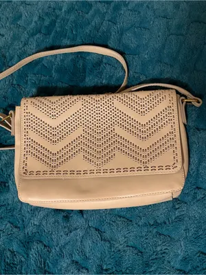 Women’s crossbody purse thumbnail 3