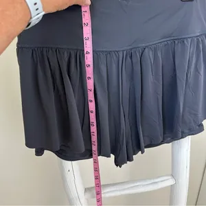 Soothfeel Grey Flowy Athleisure Skirt with Shorts Size Medium thumbnail 11