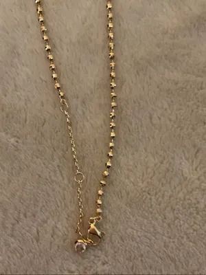 Layered Gold Necklace with Emerald-Green Pendant thumbnail 7