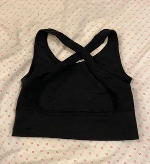 Alphalete Criss Cross Black Sports Bra thumbnail 1
