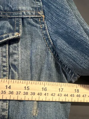 Old Navy Womens M Denim Jacket Distressed Light Wash Trucker Y2K Grunge thumbnail 4