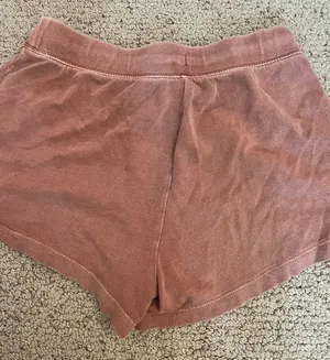 Old navy sweat shorts  thumbnail 3