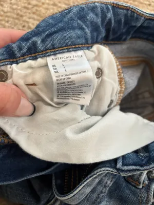 Women’s American Eagle Shorts Denim thumbnail 6