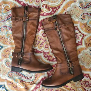 Faux leather boots sz7 thumbnail 1