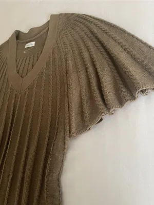 Calvin Klein Cable Knit Pleated Butterfly Sleeve Dress - Like New thumbnail 9