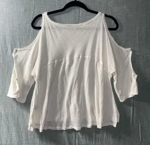 Free people we the free White linen blend cold Shoulder slouchy T-shirt Petite S thumbnail 1