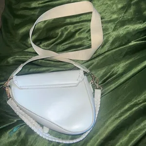 Small purse White thumbnail 2