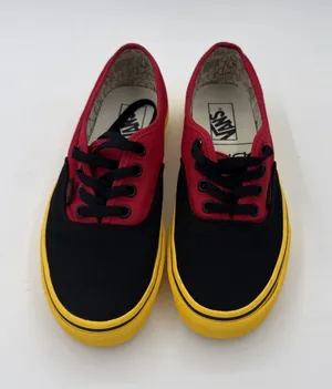 Vans X Disney Authentic Mickey Mouse low top skateboard sneakers size 7 thumbnail 1