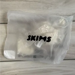 SKIMS Embroidered Tulle Teddy Off White XS NWT IN PACKAGE thumbnail 8