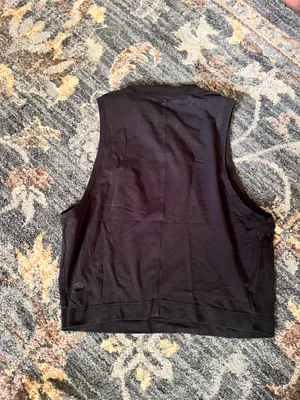 Lululemon women’s black muscle tee thumbnail 2