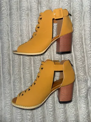 Tan Cutout Peep Toe Wedge Sandals Size 36 thumbnail 2