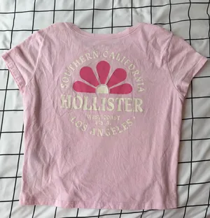 Pink Hollister Cropped Woman’s Baby Tee, Size Small, California. thumbnail 4