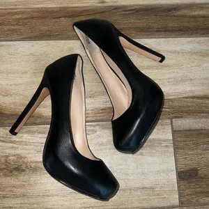 Pour la Victoire round toe black heels thumbnail 4