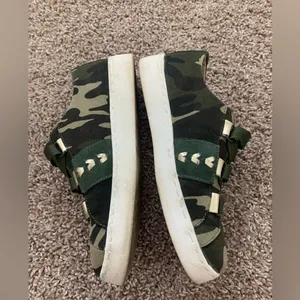 Jack Roger’s camo print slip on sneaker thumbnail 4