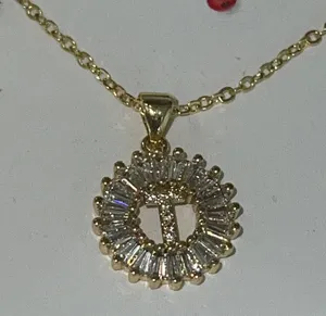 NWT Letter T - Mini Pave Alphabet Pendant Gold Necklace thumbnail 3