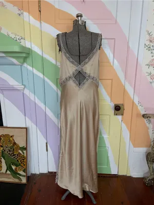 By Anthropologie Reversible Lace-Trimmed Sleep Dress Satin Gold Cutout Sz L 🧡🎀 thumbnail 8