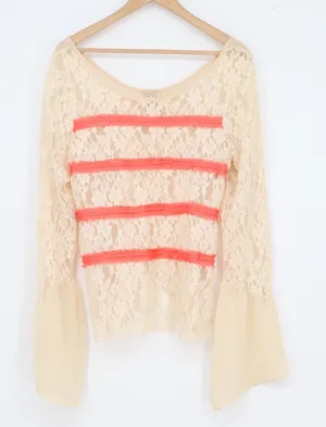 Gimmicks by BKE Cream Floral Lace Coral Ruffle Bell Sleeve Split Back Top L thumbnail 1