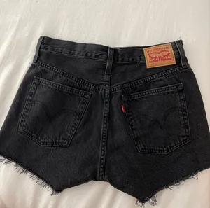 Levi's 501 Shorts thumbnail 2