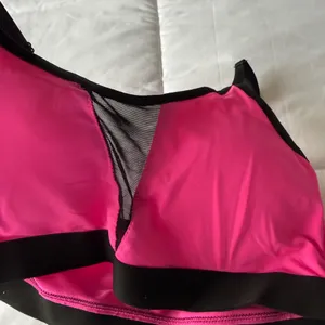 🔥 Hot Pink Mesh Panel Padded Sports Bra 💖✨ Y2K Barbiecore Activewear Gym Top Small thumbnail 2