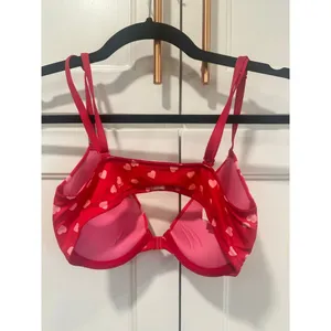 Victoria's Secret Sexy Push up Bra red with hearts 34B thumbnail 2