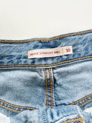Levi’s Distressed Ribcage Straight Ankle Jeans size 30 thumbnail 5