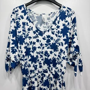 Navy and White Floral Knit V Neck Short Sleeve Dress by Acting Pro Size 1X thumbnail 2