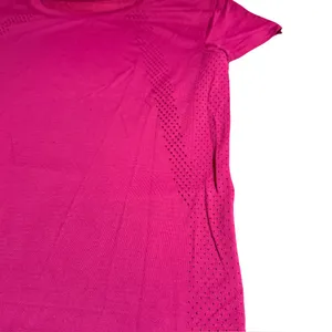 Lululemon Burgundy Breathable Tee – Size 6 thumbnail 4