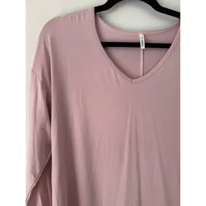 NWT Halara V Neck Long Sleeve Casual Top Women’s Size Small Light Elegant Pink thumbnail 5