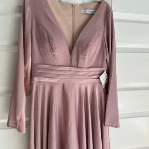 Mac Duggal Pink Satin Velvet Long Sleeve V-Neck‎ Midi Cocktail Formal Dress- NWT thumbnail 8