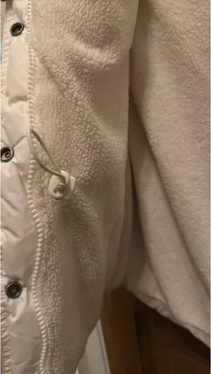 J.Crew Ivory/Cream Women’s Insulated Winter Vest Size Large thumbnail 2
