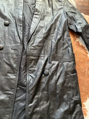 Vintage Black leather Rock Creek trench coat size small The outer shell is 100% genuine leather The lining in Nylon! Missing 1 button on the right side in pictures 1-4 not noticeable or even a snag there!!! thumbnail 3