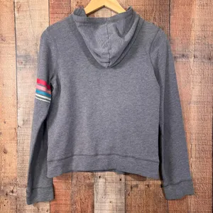 Hollister Womens Gray Graphic Hoodie Sweatshirt Medium 1922 Logo Athleisure thumbnail 5