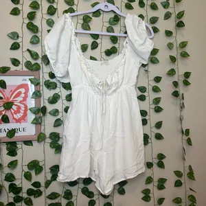 White coquette balletcore urban outfitters women’s romper with pockets size med thumbnail 3
