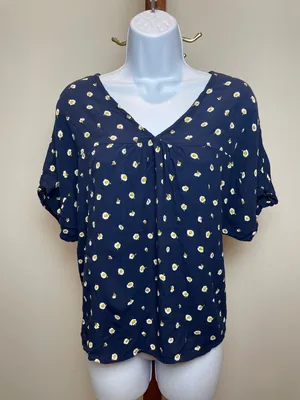 Madewell Size L Navy White Floral V Neck High Low Rayon Top thumbnail 1