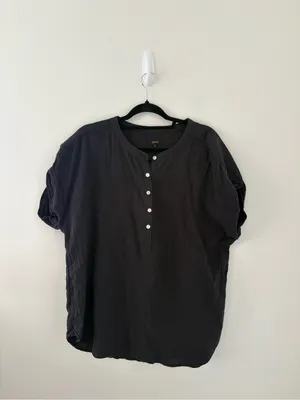 Quince 100% Organic Cotton Gauze Roll Sleeve Shirt Black Large thumbnail 2