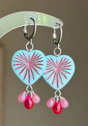 Handmade quality Czech glass heart beads fairy boho vintage retro style earrings🩷 thumbnail 1