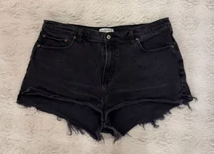 Abercrombie Mom Shorts High-Rise thumbnail 1
