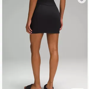 Lululemon Scuba High-Rise Mini Women's Black Skirt size M thumbnail 2