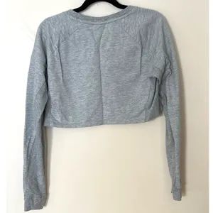 Gymshark Gray Cropped Long Sleeve Athletic Top Sweatshirt‎ Women's Size M thumbnail 3