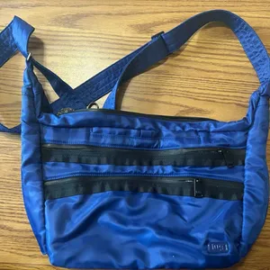 Lug Trooper Large 13.5” Travel Bag Purse Blue and Black w/ Adjustable Strap NWOT thumbnail 1