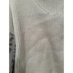 Shein White V-Neck sweater w cheetah print sleeves sz XL thumbnail 5
