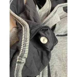 Lululemon Striped Tank Top Racerback Built-In Bra Athletic Workout Gym‎ Size 8 thumbnail 5