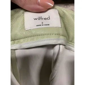 Aritzia Wilfred Vegan Leather Mini Skirt Sage Green Front Slit Womens Size 2 thumbnail 4