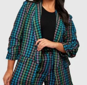 Boohoo Plus Size Houndstooth Blazer thumbnail 1