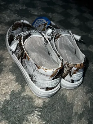 Women’s Camo Hey Dude Shoes thumbnail 3