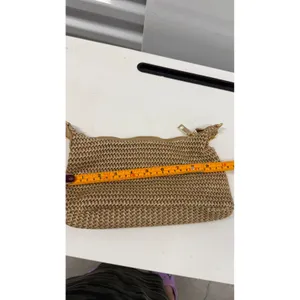 Tan Woven Straw Baguette Shoulder Bag Gold Chain Strap Raffia Style Bag thumbnail 8