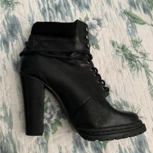 BCBGeneration Maude Heel Combat Boot Bootie Lace Up Moto 9.5 Platform Lug Sole thumbnail 7