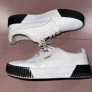 Puma Carina Sneaker Size 9 thumbnail 5