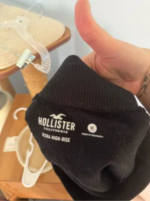 Hollister shorts thumbnail 2