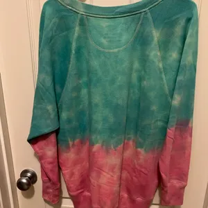 SO tie dye sweat shirt Size XS thumbnail 2